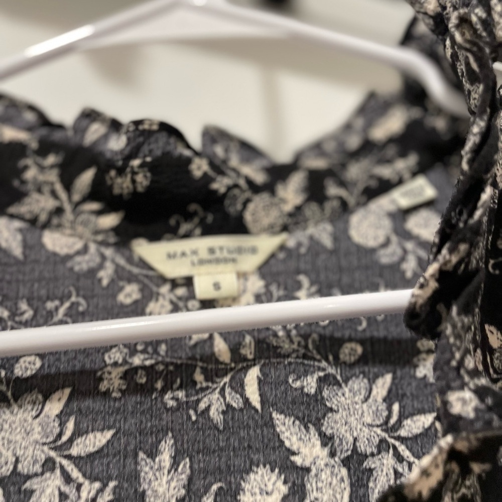 Max Studio Black and White Floral Maxi Dress - Picture 2 of 5